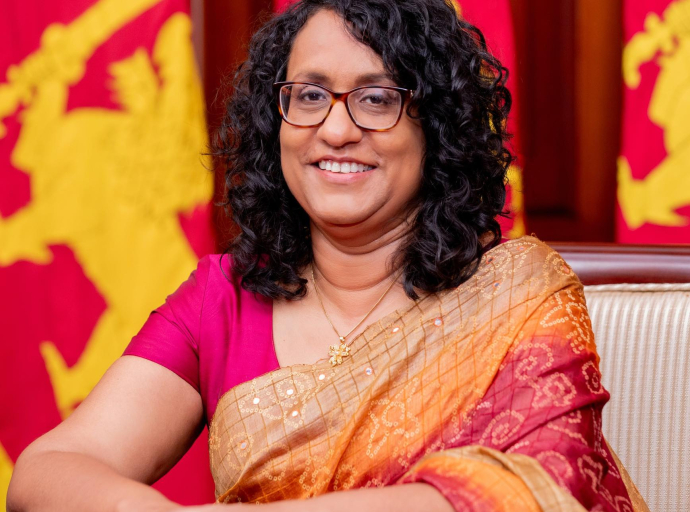 කාන්තාවන් පිළිබඳ ගෝලීය නායකයින්ගේ සමුළුවට සහභාගී වීමට අගමැතිනිය අද චීනයට